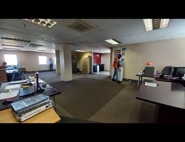 12,400M² WAREHOUSE TO LET IN JET PARK
